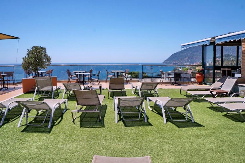 Hotel Vicky II Plomari Екстериор снимка