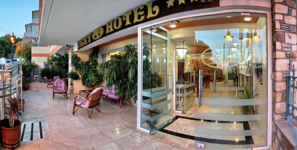 Hotel Vicky II Plomari Екстериор снимка