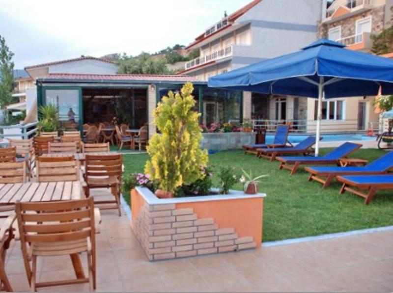 Hotel Vicky II Plomari Екстериор снимка