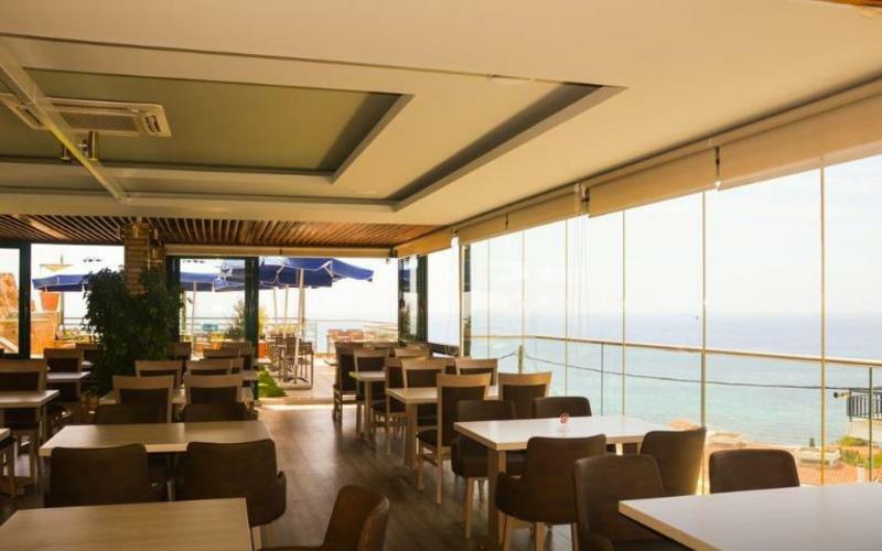 Hotel Vicky II Plomari Екстериор снимка